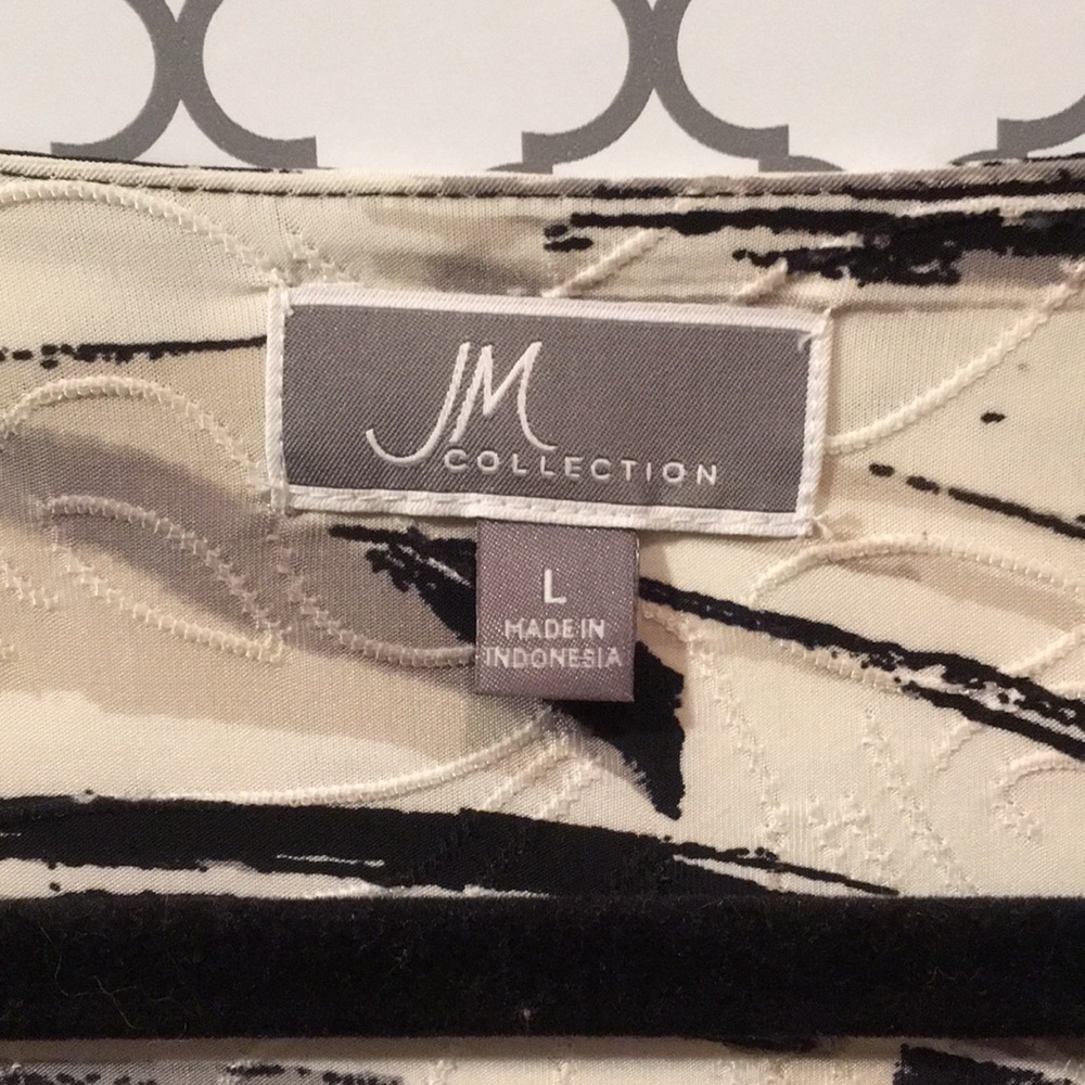 JM Collection Flowy Top - Picture 4 of 4